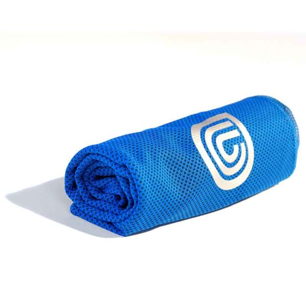 coolcore chill sports towel blue rolled up 800